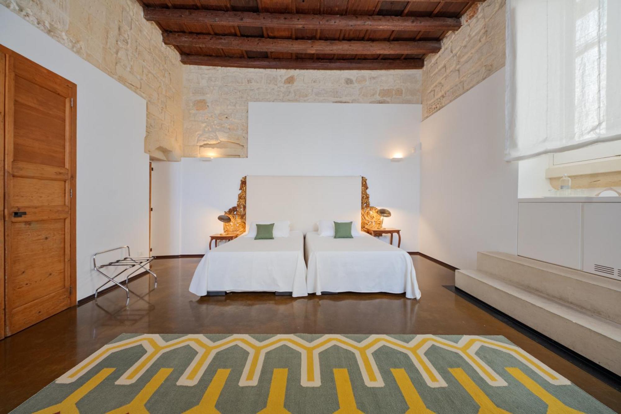 Bed and Breakfast Palazzo Persone Dimora Storica Лечче Экстерьер фото