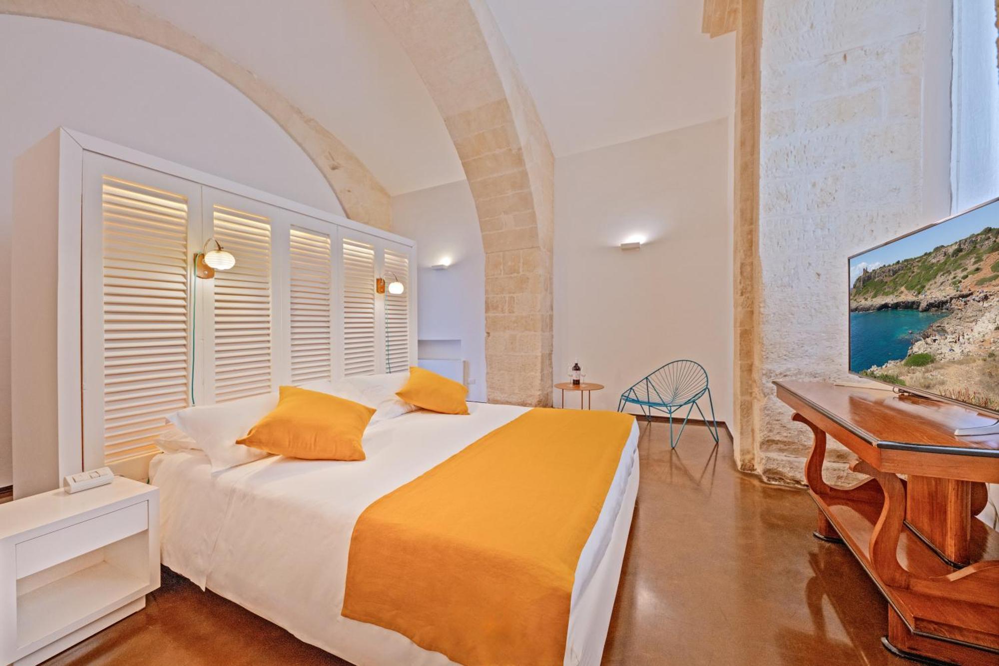 Bed and Breakfast Palazzo Persone Dimora Storica Лечче Экстерьер фото